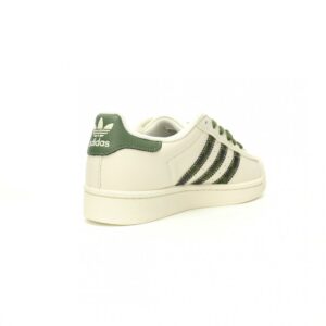 【AT10774】Stussy x アディダス オリジナルス Superstar コラボレーションシューズ - ストリートウェアとスポーツの融合 | Stussy x Adidas