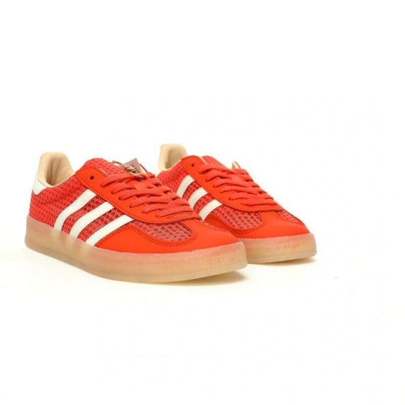 【AT10781】アディダス adidas Gazelle Indoor トレーナー | スエードレザーとメッシュ素材の革新的な組み合わせ | adidas