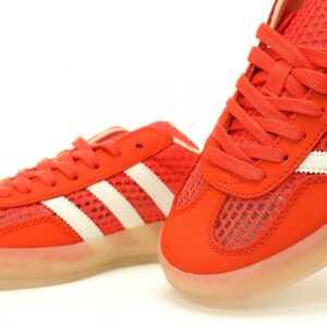 【AT10781】アディダス adidas Gazelle Indoor トレーナー | スエードレザーとメッシュ素材の革新的な組み合わせ | adidas