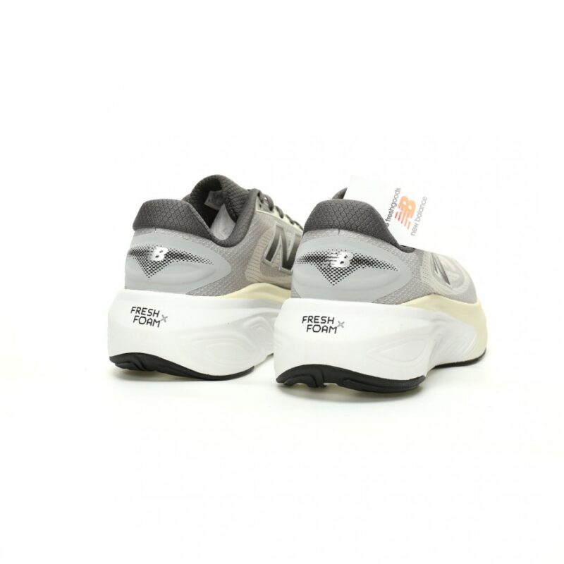 【AT10786】ニューバランス フレッシュフォーム X モアV6 ランニングシューズ | New Balance