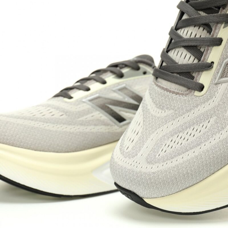 【AT10786】ニューバランス フレッシュフォーム X モアV6 ランニングシューズ | New Balance