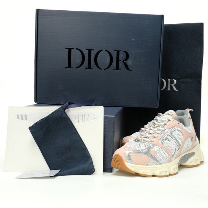 【AT10820】Dior（ディオール）のChronoスポーツシューズ - 高級ファッションブランドの美学と機能性 | Dior