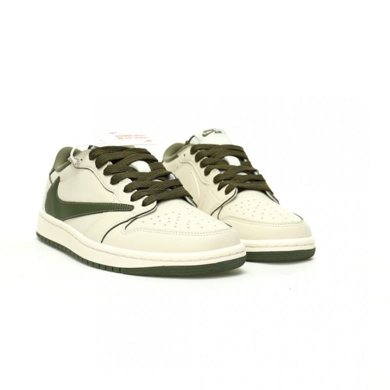 【AT10826】フラグメントデザイン x トラビス・スコット x ナイキ エアジョーダン1ローオージーモデル | Fragment x Nike