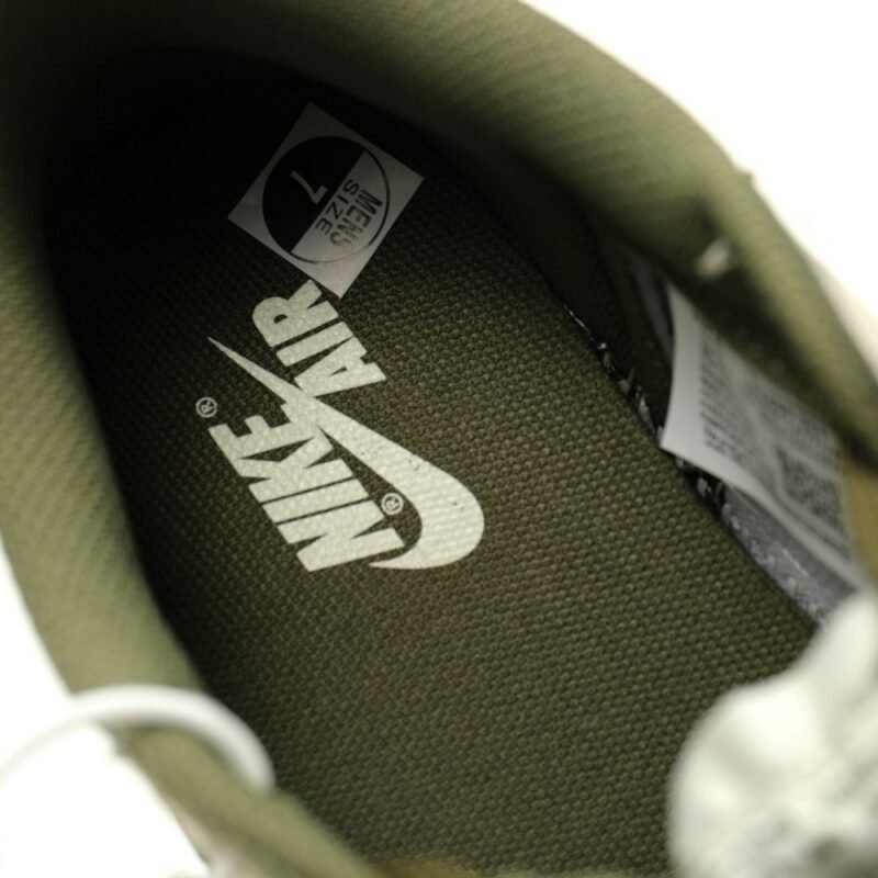 【AT10826】フラグメントデザイン x トラビス・スコット x ナイキ エアジョーダン1ローオージーモデル | Fragment x Nike