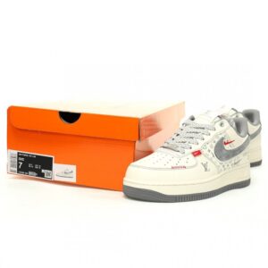 【AT10832】ルイ・ヴィトン×ナイキ Air Force 1 クラシックローカットスニーカー｜高級ブランドコラボ | Nike x Louis Vuitton