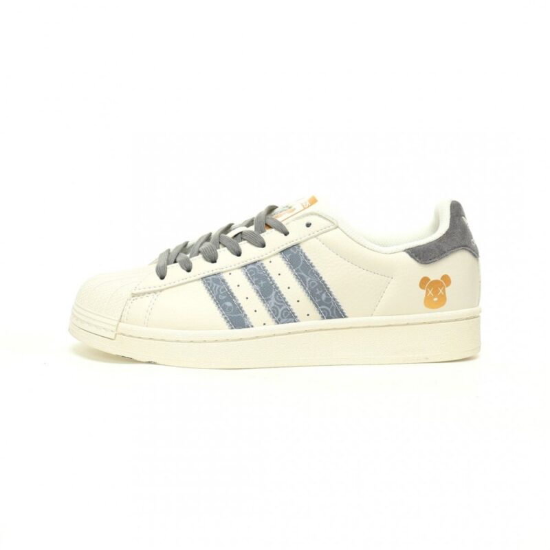 【AT10840】アディダスオリジナルス×グルーミィベア スーパースターシェルトゥ スニーカー | Adidas Superstar