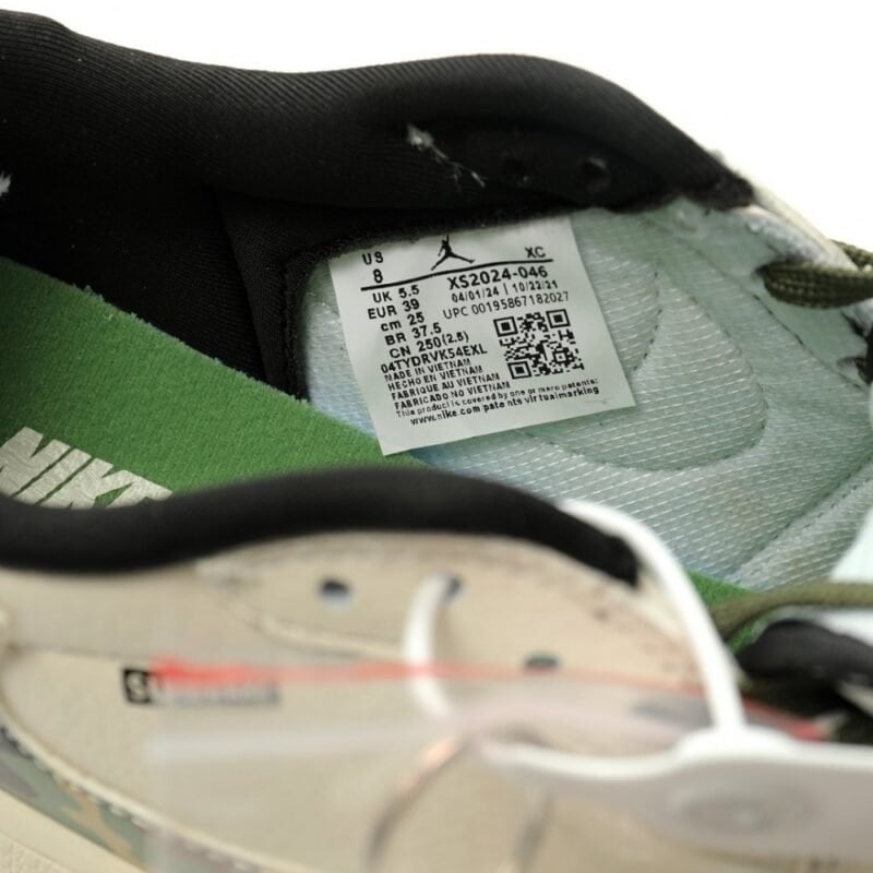 【AT10895】ナイキ×シュープリーム×トラビス・スコットコラボAJ1ローエメラルドカモ スニーカー | Nike x Supreme
