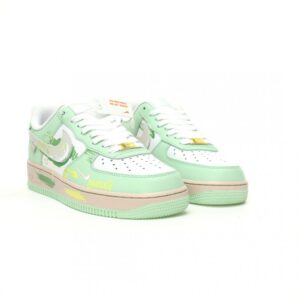 【AT10899】Nike Air Force 1 クリエイティブなグラフィティカラーのローカットスニーカー | Nike x Air Force 1