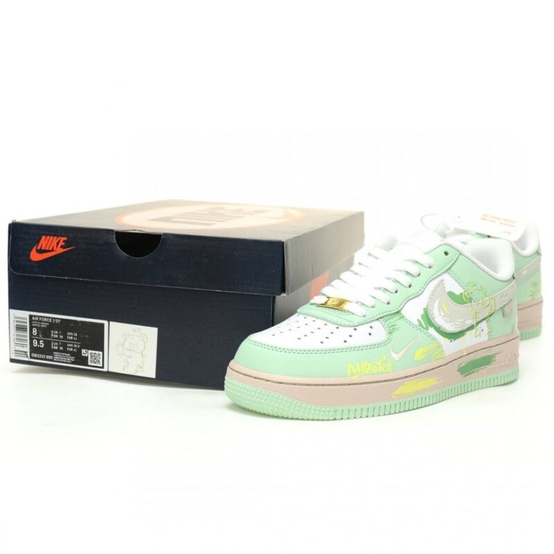 【AT10899】Nike Air Force 1 クリエイティブなグラフィティカラーのローカットスニーカー | Nike x Air Force 1