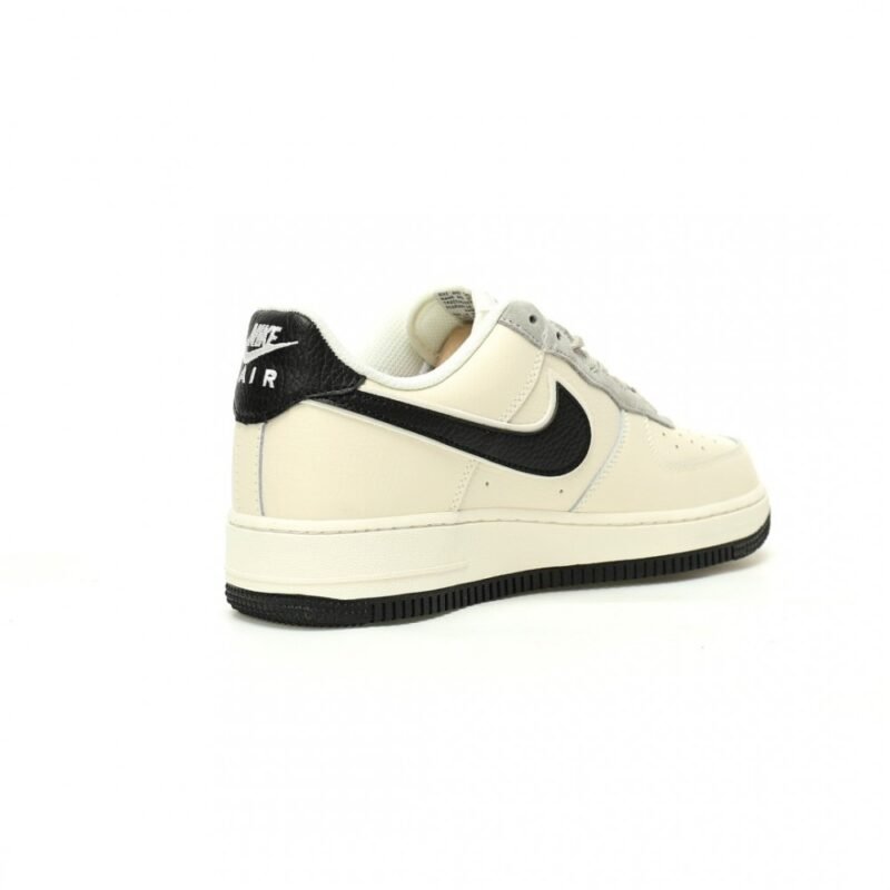 【AT10902】ナイキ エアフォース1 '07 Low × The North Face コラボレーション スニーカー | The North Face x Nike
