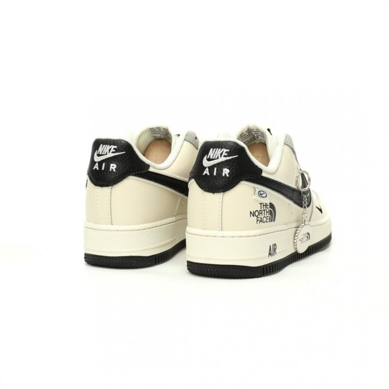 【AT10902】ナイキ エアフォース1 '07 Low × The North Face コラボレーション スニーカー | The North Face x Nike