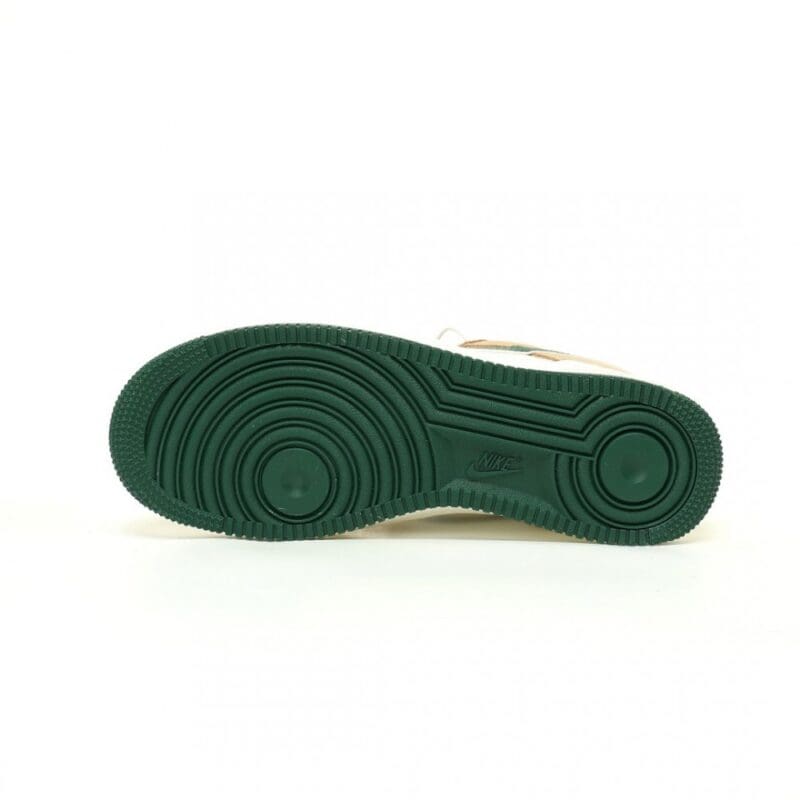 【AT10903】Nikeエアフォース1 '07 Low Beige Green スニーカー | Air Force 1