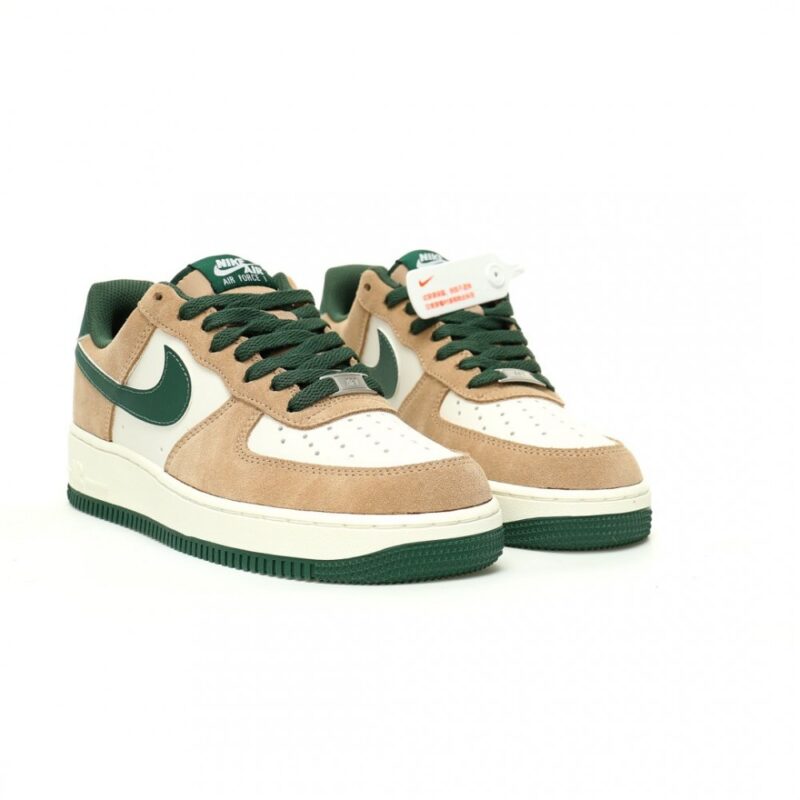 【AT10903】Nikeエアフォース1 '07 Low Beige Green スニーカー | Air Force 1