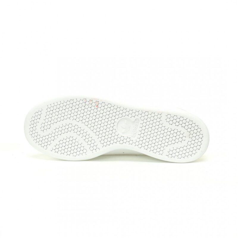 【AT10921】アディダスオリジナルススタンスミス - スポーティーな定番を楽しむ - Adidas Originals Stan Smith | Adidas