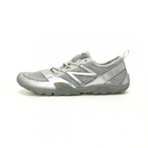 【AT10931】New Balance MT10Oコラボレーションアウトドアシューズ - 高機能デザインで都市のエリート向けに提供 | New Balance