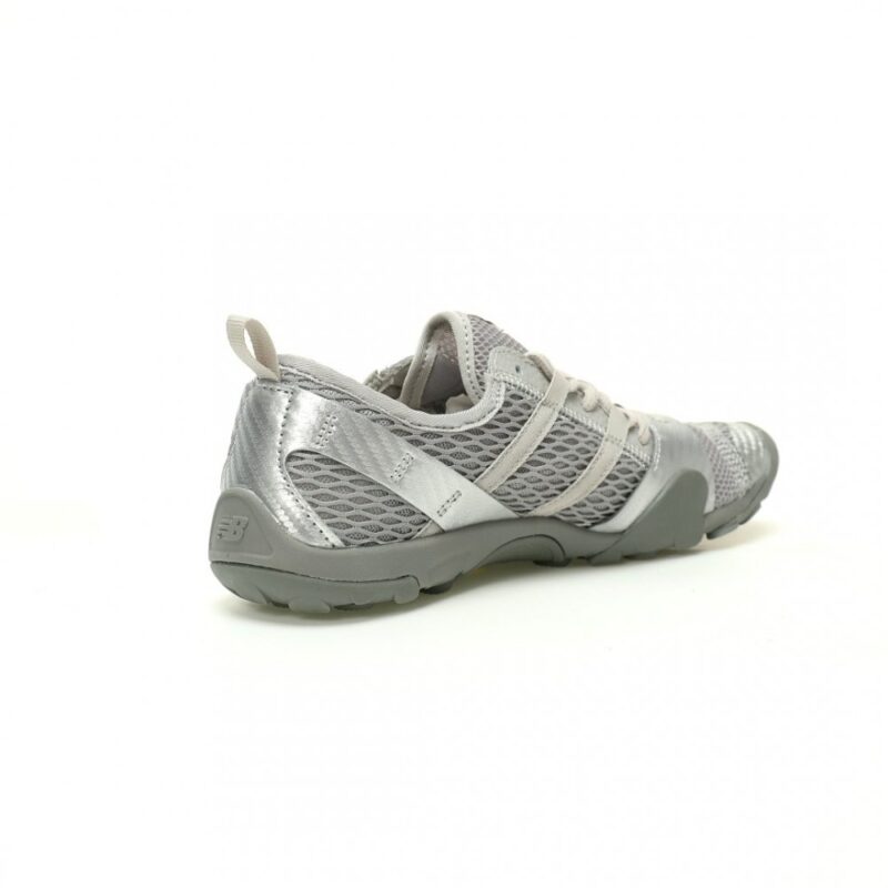 【AT10931】New Balance MT10Oコラボレーションアウトドアシューズ - 高機能デザインで都市のエリート向けに提供 | New Balance