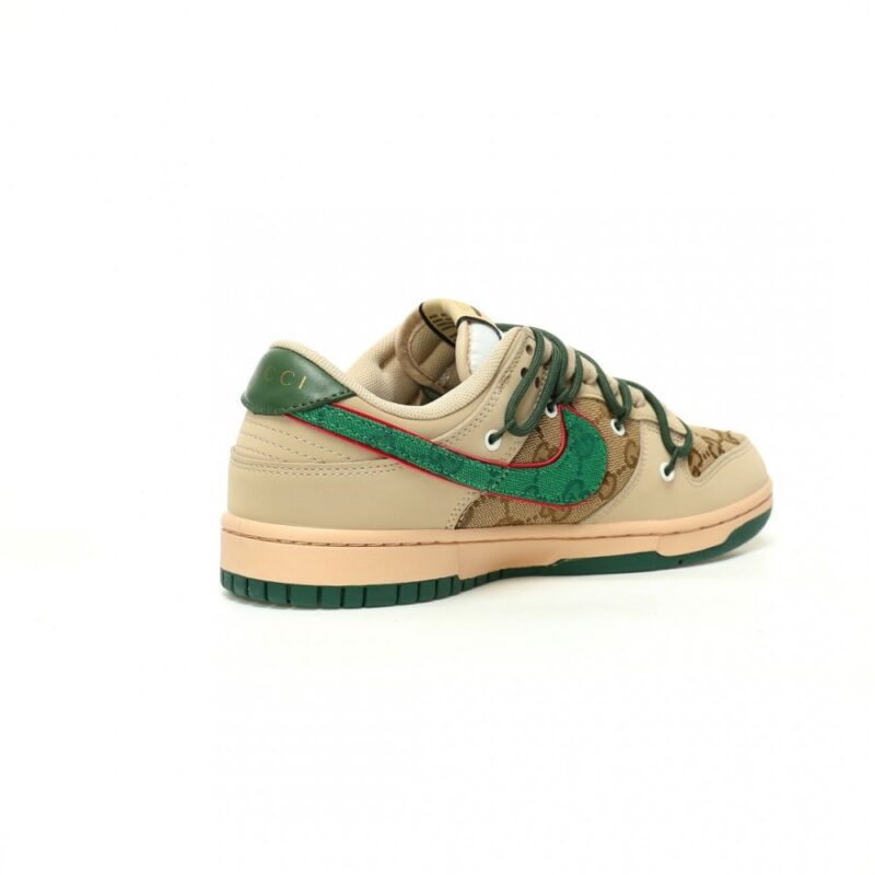 【AT10947】ナイキ×グッチコラボSBダンク低価格アーティストスニーカー | Nike x Gucci