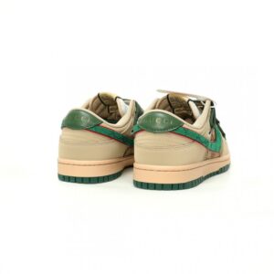 【AT10947】ナイキ×グッチコラボSBダンク低価格アーティストスニーカー | Nike x Gucci