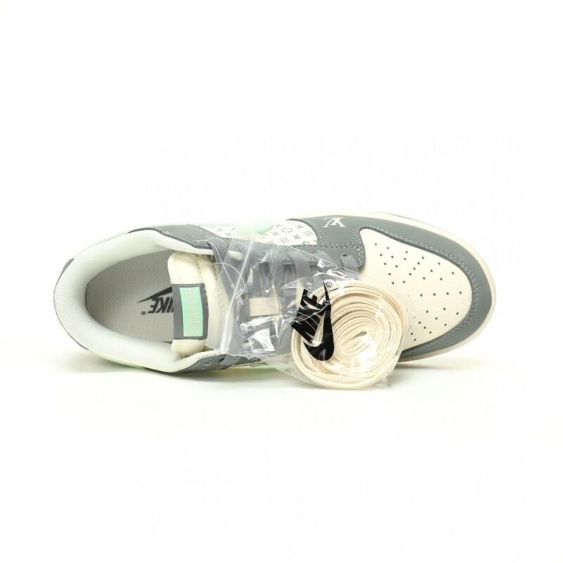 【AT10948】Supreme × Nike × LV コラボSB Dunk Low - ストリートファッション愛好家必見 | Nike x Louis Vuitton
