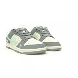 【AT10948】Supreme × Nike × LV コラボSB Dunk Low - ストリートファッション愛好家必見 | Nike x Louis Vuitton