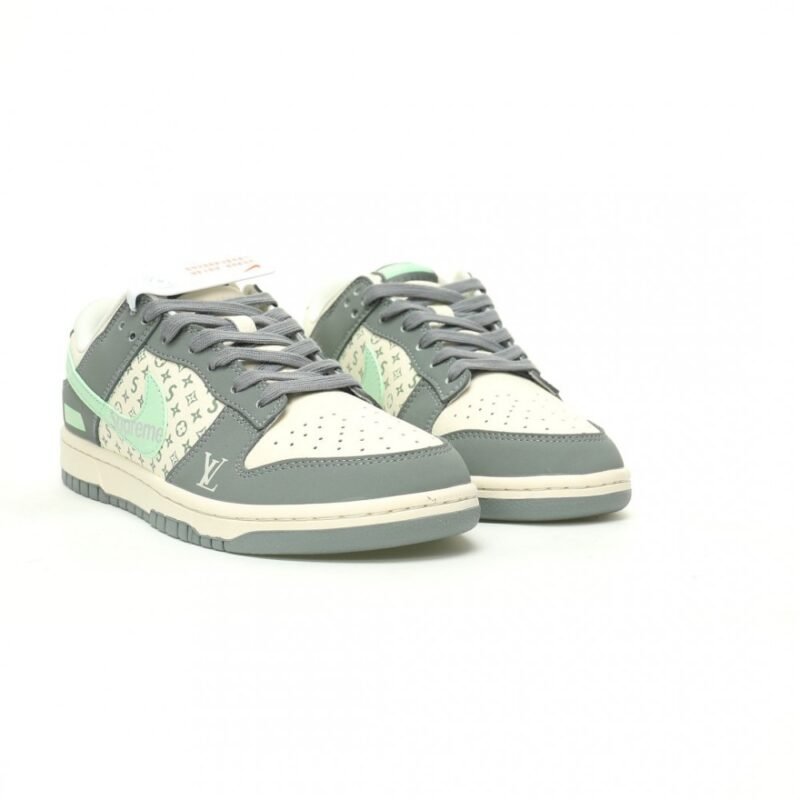 【AT10948】Supreme × Nike × LV コラボSB Dunk Low - ストリートファッション愛好家必見 | Nike x Louis Vuitton