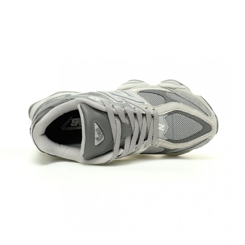 【AT10972】New Balance 9060シャドウグレーレトロスポーツシューズ | New Balance