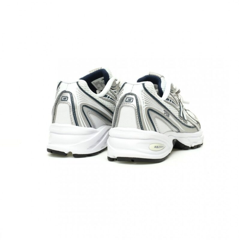 【AT10975】New Balance MR740シリーズ メンズレトロランニングシューズ 最新テクノロジー搭載 | New Balance
