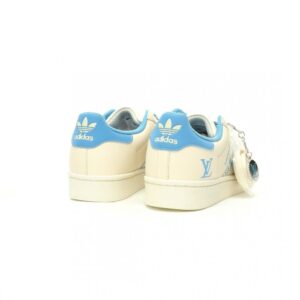 【AT11000】Louis Vuitton x Adidas Originals Superstarコラボスニーカー - フランスのラグジュアリーとドイツのスポーツ精神が融合したクラシック作品 | Louis Vuitton x Adidas