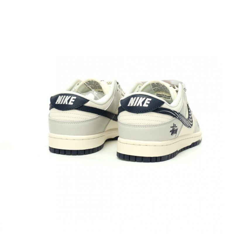 【AT11031】Stussy x Nike SB Dunk Low コラボシューズ - 都市スタイルを演出 | Stussy x Nike