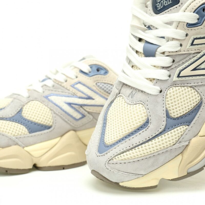 【AT11043】ニューバランス9060シリーズパールグレー&リネン配色ランニングシューズ | New Balance