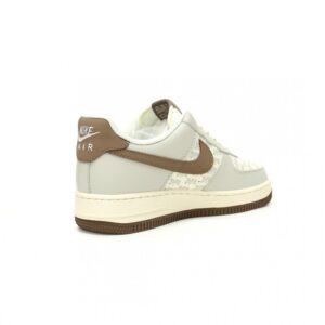 【AT11210】ナイキ エア フォース 1 × Stussy コラボシューズ - ストリートラグジュアリーの真髄を体現 | Nike x Stussy