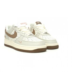 【AT11210】ナイキ エア フォース 1 × Stussy コラボシューズ - ストリートラグジュアリーの真髄を体現 | Nike x Stussy