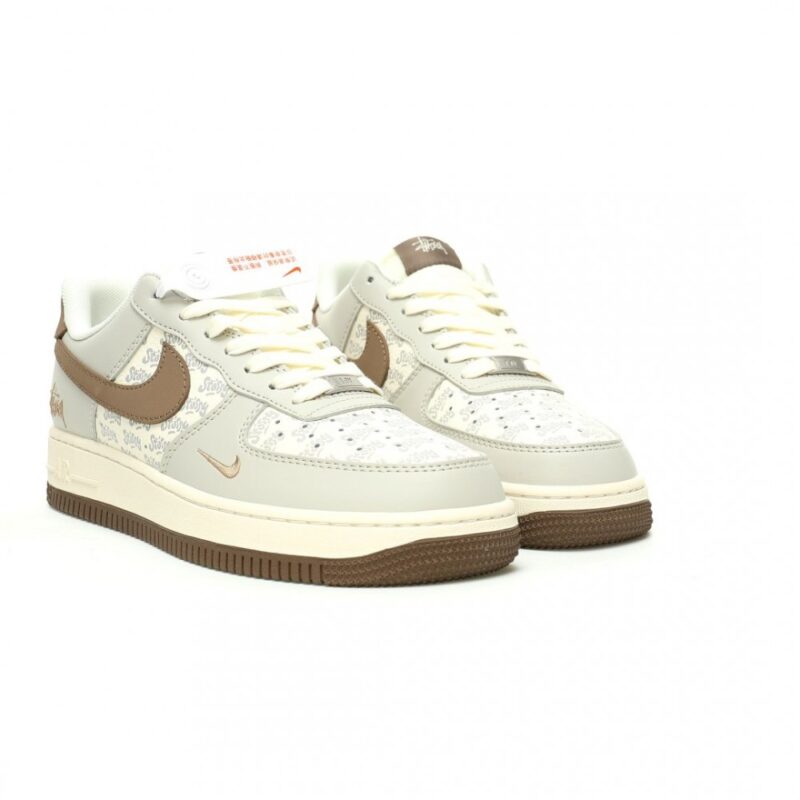 【AT11210】ナイキ エア フォース 1 × Stussy コラボシューズ - ストリートラグジュアリーの真髄を体現 | Nike x Stussy