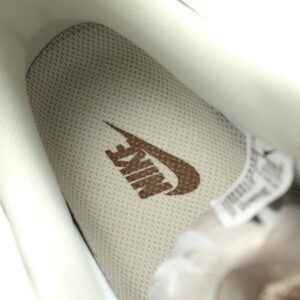 【AT11210】ナイキ エア フォース 1 × Stussy コラボシューズ - ストリートラグジュアリーの真髄を体現 | Nike x Stussy