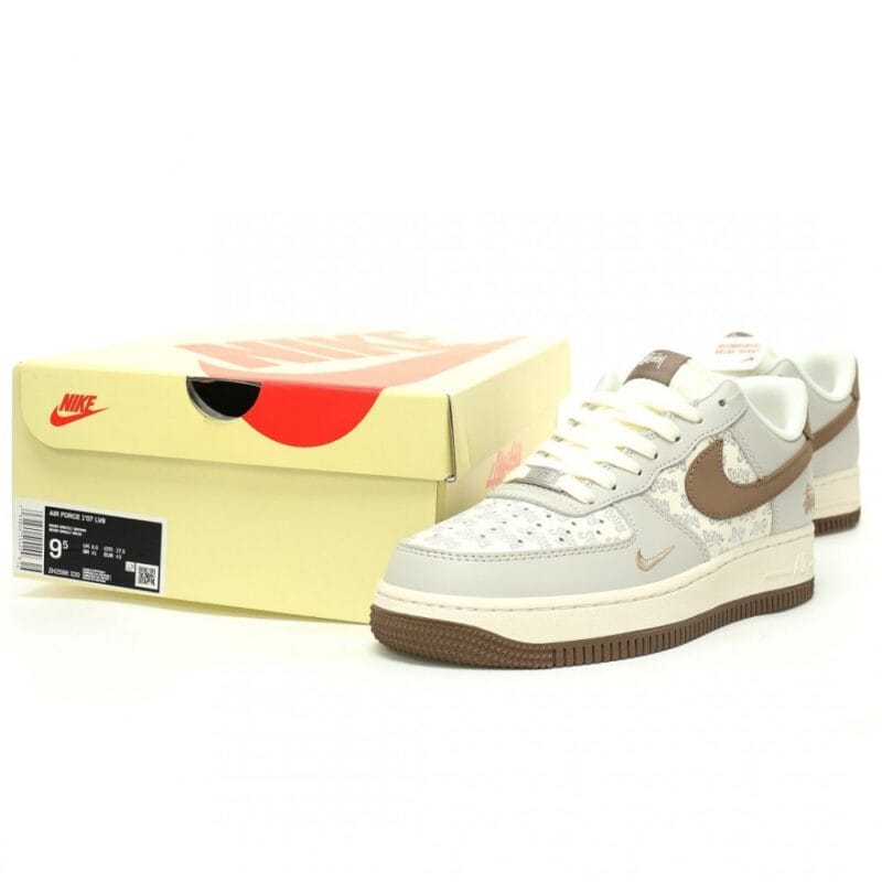 【AT11210】ナイキ エア フォース 1 × Stussy コラボシューズ - ストリートラグジュアリーの真髄を体現 | Nike x Stussy