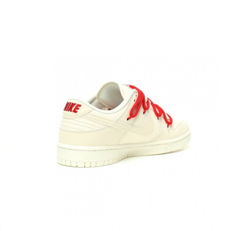 【AT11211】シュプリーム x ナイキSB ダンクロー コラボ復刻スニーカー | Supreme x Nike