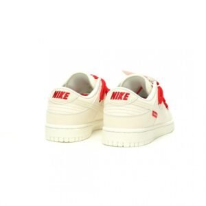 【AT11211】シュプリーム x ナイキSB ダンクロー コラボ復刻スニーカー | Supreme x Nike