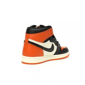 【AT11213】ナイキ エアジョーダン1 ブラックホワイトオレンジ レトロバスケットシューズ | Nike x Air Jordan