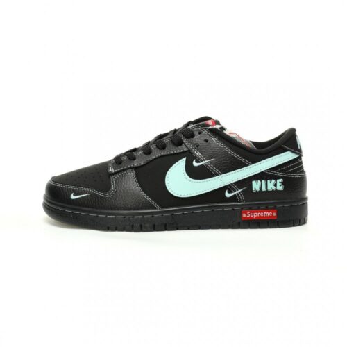 【AT11229】シュープリーム × ナイキ SB ダンク ロー 限定コラボスニーカー | Supreme Nike