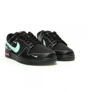 【AT11229】シュープリーム × ナイキ SB ダンク ロー 限定コラボスニーカー | Supreme Nike