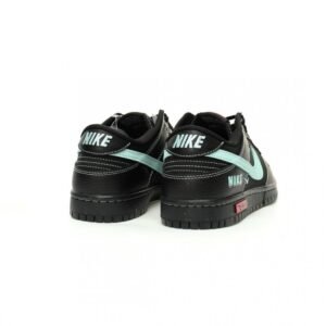 【AT11229】シュープリーム × ナイキ SB ダンク ロー 限定コラボスニーカー | Supreme Nike