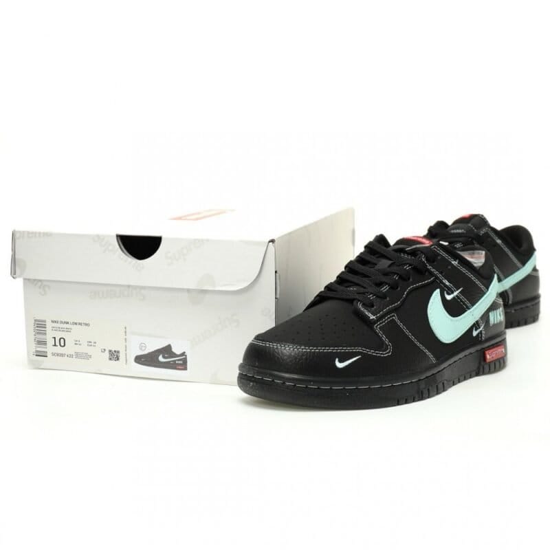 【AT11229】シュープリーム × ナイキ SB ダンク ロー 限定コラボスニーカー | Supreme Nike