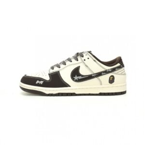 【AT11251】BAPE x Nike SB Dunk Low コラボ シューズ - ストリートファッションとスポーツ精神の融合 | Nike x Bape