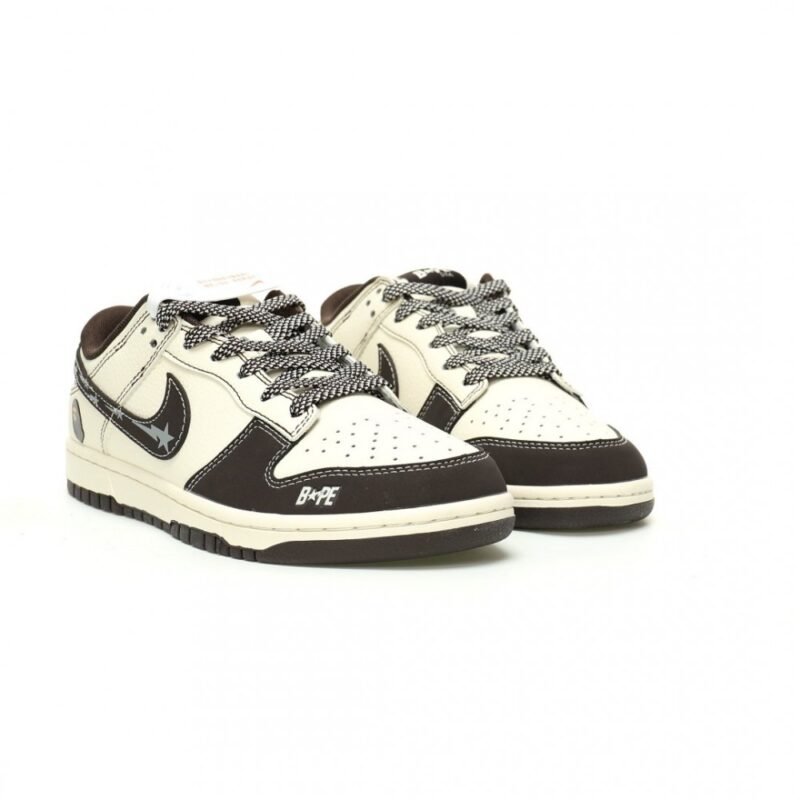 【AT11251】BAPE x Nike SB Dunk Low コラボ シューズ - ストリートファッションとスポーツ精神の融合 | Nike x Bape