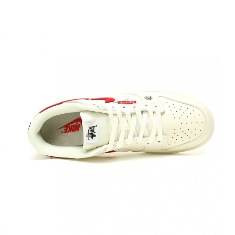 【AT11255】Nike x Stussy x Supreme スニーカー レッドアクセント付きオフホワイトカラーデザイン | Nike x Stussy