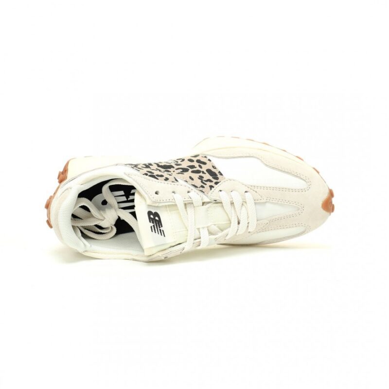 【AT11264】ニューバランス(New Balance)327シリーズのレトロランニングシューズ | New Balance