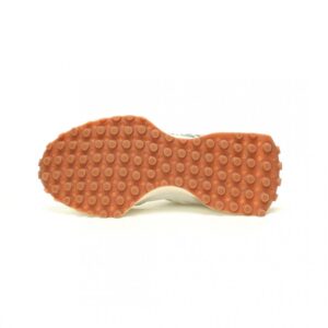 【AT11264】ニューバランス(New Balance)327シリーズのレトロランニングシューズ | New Balance
