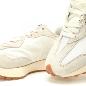 【AT11264】ニューバランス(New Balance)327シリーズのレトロランニングシューズ | New Balance