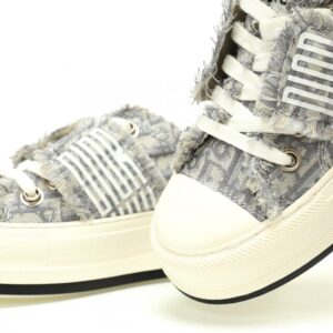 【AT11375】ディオール（Dior）のWalk'n'Diorロートップ厚底スニーカー - 高級ファッション技術とストリートファッションの融合 | Dior Paris
