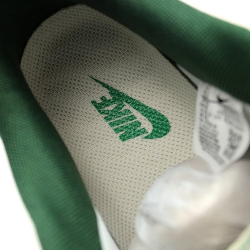 【AT11394】Supreme とThe North Faceとのコラボ Nike Air Force 1 07 Low 快適シューズ | TNF x Nike